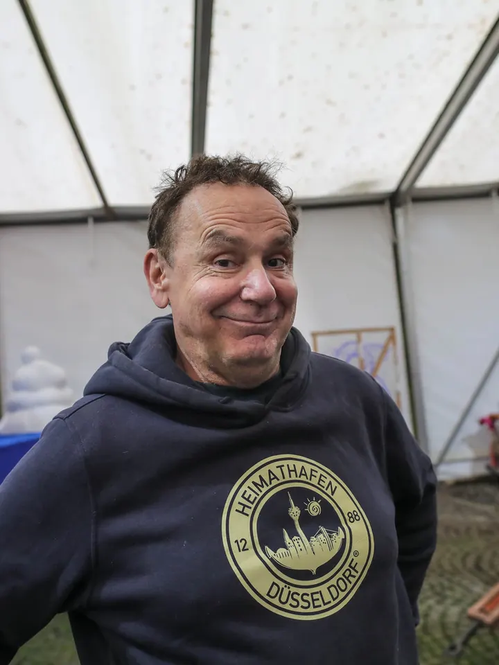 Hoodie 1288 großer Frontdruck Herren von Heimathafen Düsseldorf